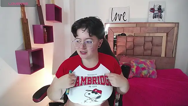 safyka online show from October 2025 01:15:01 AM