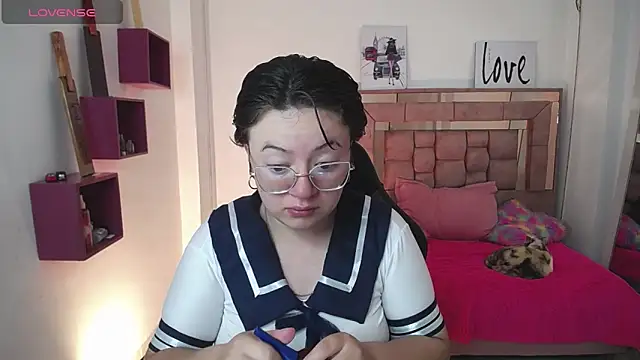 safyka online show from November 2025 12:24:01 AM