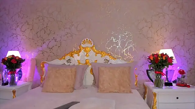 ScarlettWallace online show from November 2025 08:18:01 PM