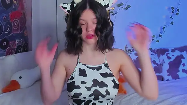 Snapshot of princes_devil chatting on March 2025 06:43:01 PM princes devil online show from March 2025 06:43:01 PM