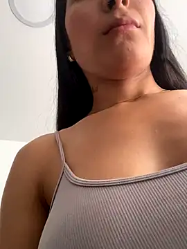 Snapshot of AshleyG_222 chatting on October 2025 04:19:01 PM AshleyG 222 online show from October 2025 04:19:01 PM