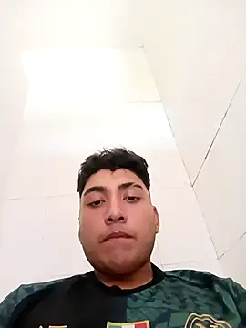 crisssalazar online show from September 2025 09:04:02 PM