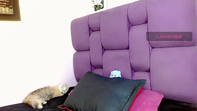 Anastasia hots online show from March 2025 12:05:01 AM