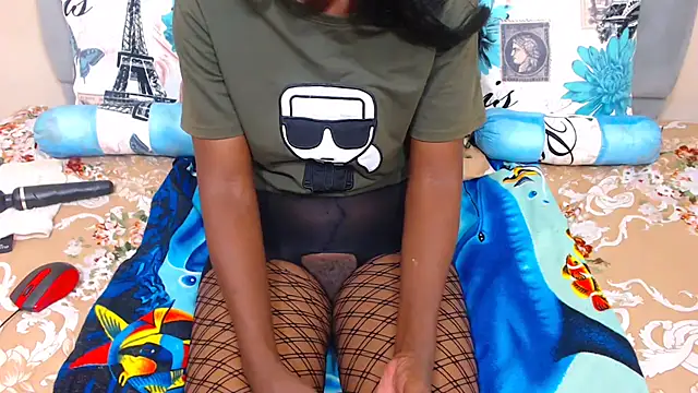 ChocolateClit online show from December 2025 06:26:01 PM