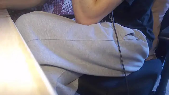 GreekDaddyNickOfficial online show from November 2025 08:13:01 AM