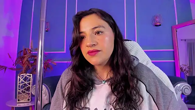 TaraTaylorr online show from September 2025 02:13:02 AM