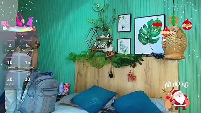 Snapshot of yessila_parker chatting on December 2025 04:56:01 PM yessila parker online show from December 2025 04:56:01 PM