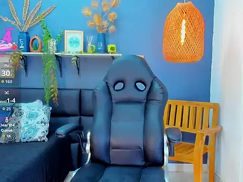 Snapshot of yessila_parker chatting on February 2026 10:10:01 AM yessila parker online show from February 2026 10:10:01 AM