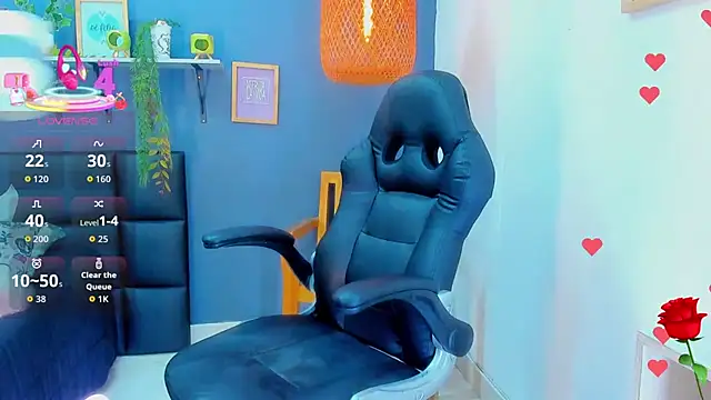 Snapshot of yessila_parker chatting on February 2026 09:54:01 AM yessila parker online show from February 2026 09:54:01 AM