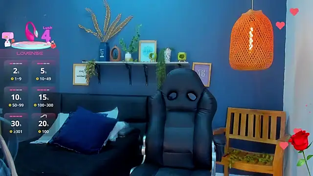 Snapshot of yessila_parker chatting on February 2026 09:54:02 AM yessila parker online show from February 2026 09:54:02 AM