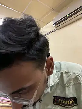 hypersexdriveboi online show from September 2025 02:06:01 PM