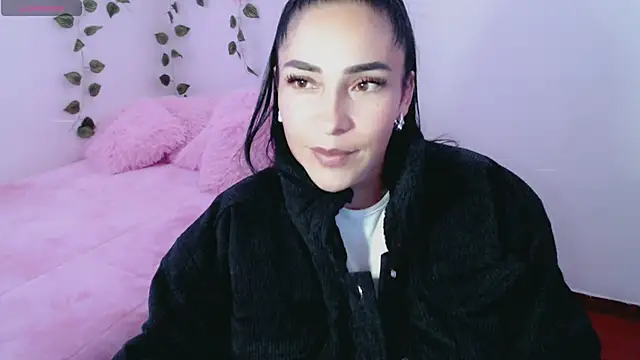 Snapshot of luna_lgomez_ chatting on March 2025 02:08:02 PM luna lgomez  online show from March 2025 02:08:02 PM