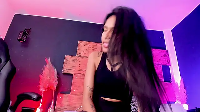 Snapshot of Fernanda_liie_ chatting on March 2025 06:59:02 PM Fernanda liie online show from March 2025 06:59:02 PM