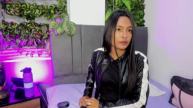 Snapshot of Fernanda_liie_ chatting on October 2025 12:30:01 PM Fernanda liie online show from October 2025 12:30:01 PM