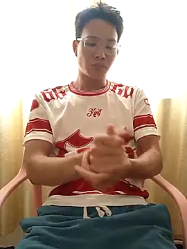 Snapshot of Dannyhobb chatting on March 2025 05:38:01 AM Dannyhobb online show from March 2025 05:38:01 AM