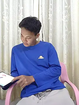 Snapshot of Dannyhobb chatting on March 2025 12:00:01 PM Dannyhobb online show from March 2025 12:00:01 PM