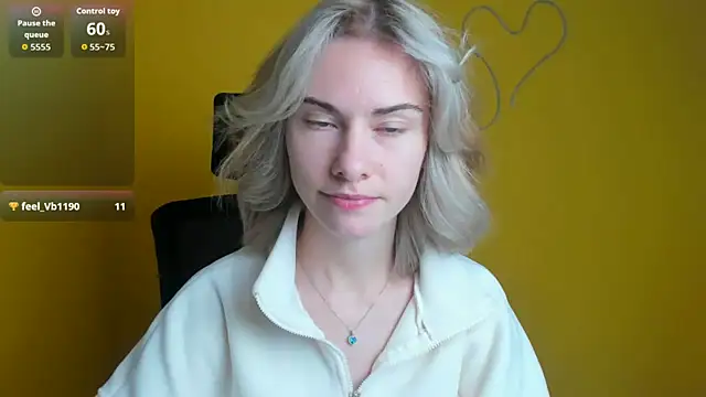 Fiona Night online show from October 2025 06:08:01 AM