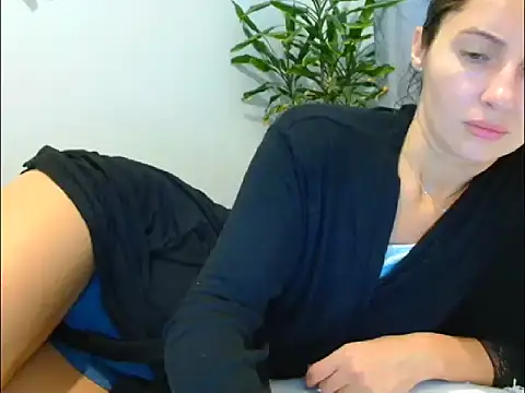 Irina9793 online show from July 2026 03:32:02 PM