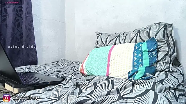 Thony444 online show from November 2025 05:51:01 AM