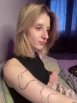 Snapshot of amorearte_m chatting on March 2025 04:27:02 AM amorearte m online show from March 2025 04:27:02 AM