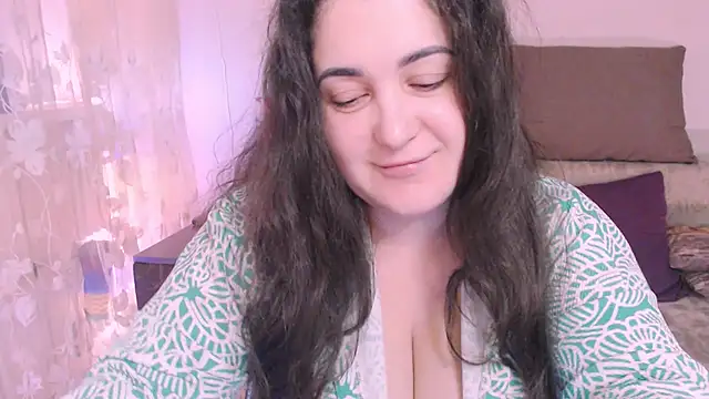 SoftLia online show from February 2025 08:05:02 PM