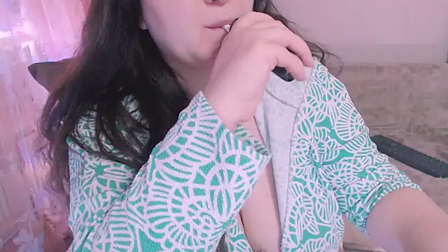 SoftLia online show from March 2025 10:38:01 PM