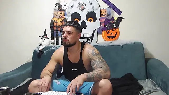 Tiberius hunk online show from November 2025 08:00:01 PM