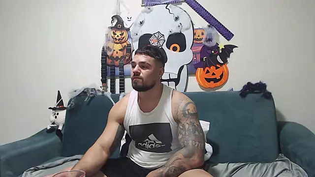 Tiberius hunk online show from November 2025 07:08:02 AM