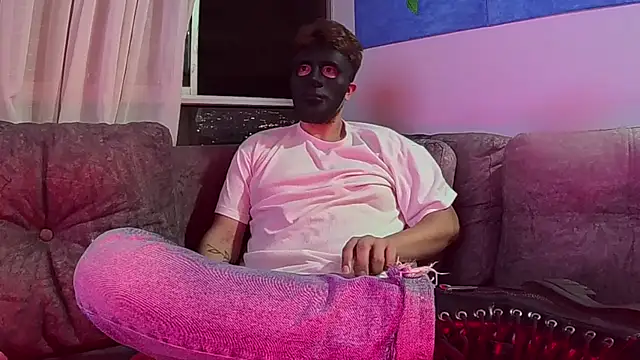 PaulZacx online show from December 2025 04:18:02 AM