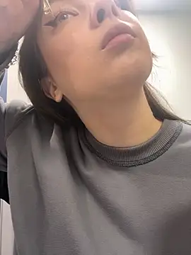 HannaJohnson online show from November 2025 06:03:01 AM