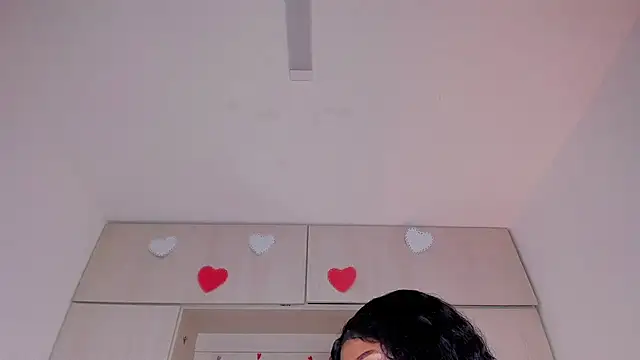 Snapshot of BeverlySteel chatting on May 2026 08:03:02 PM BeverlySteel online show from May 2026 08:03:02 PM