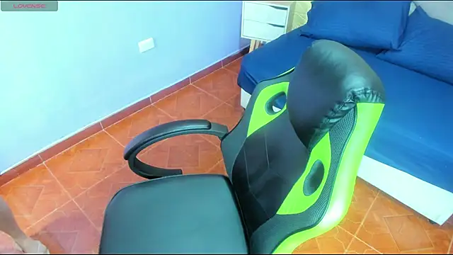 Snapshot of tamara_rouse1 chatting on March 2025 08:08:01 PM tamara rouse1 online show from March 2025 08:08:01 PM