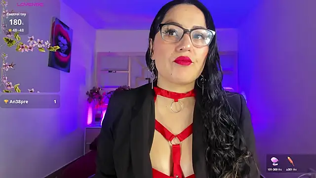 Snapshot of tamara_rouse1 chatting on October 2025 04:53:02 AM tamara rouse1 online show from October 2025 04:53:02 AM