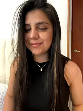 AliceGarc online show from October 2025 10:29:02 PM