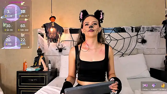 LiliJensen online show from October 2025 06:30:02 PM