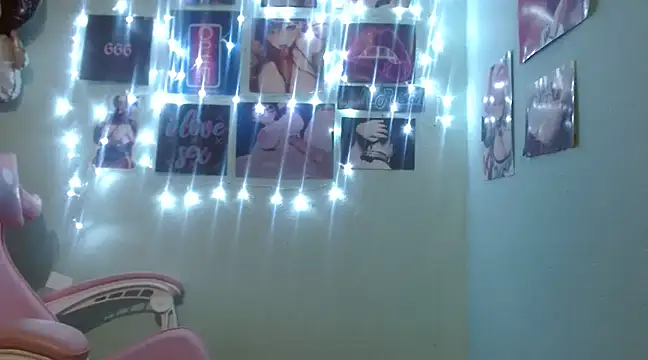 Snapshot of Sali_Poison chatting on March 2025 02:04:02 AM Sali Poison online show from March 2025 02:04:02 AM