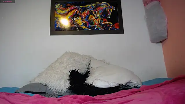 Snapshot of LorenaJoness chatting on March 2025 04:43:02 PM LorenaJoness online show from March 2025 04:43:02 PM