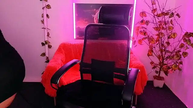 Snapshot of AnielaFox chatting on November 2025 06:55:01 AM AnielaFox online show from November 2025 06:55:01 AM