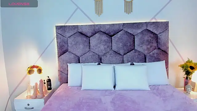 Snapshot of aurora_collinss_ chatting on October 2025 01:28:01 PM aurora collinss online show from October 2025 01:28:01 PM