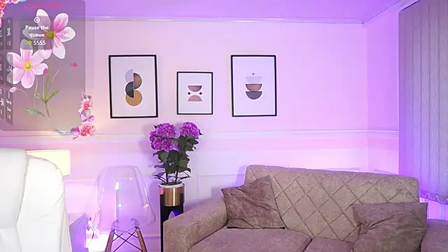 JulesBenett online show from September 2025 12:05:02 PM