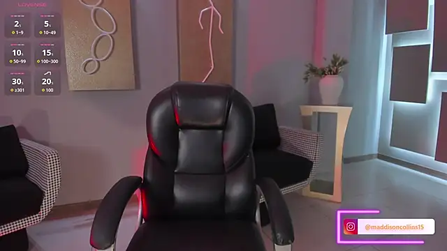 Snapshot of MaddisonCollins chatting on February 2026 12:10:01 PM MaddisonCollins online show from February 2026 12:10:01 PM