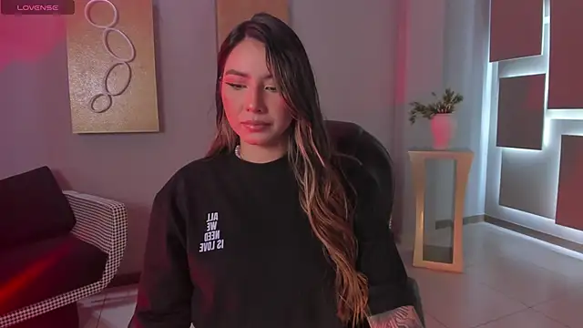 Snapshot of MaddisonCollins chatting on February 2026 12:09:02 PM MaddisonCollins online show from February 2026 12:09:02 PM