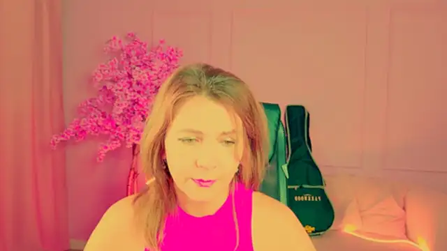 NicoleHitman online show from November 2025 09:18:02 AM