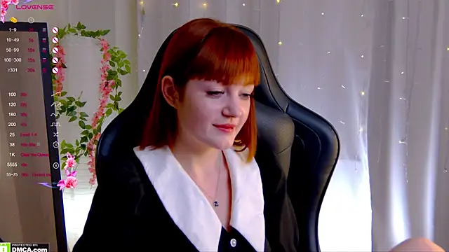 Ashley Nicks online show from October 2025 03:28:02 AM