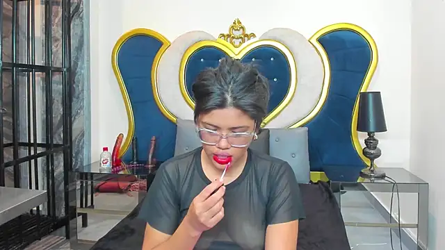 NovaMichel online show from November 2025 11:31:02 AM