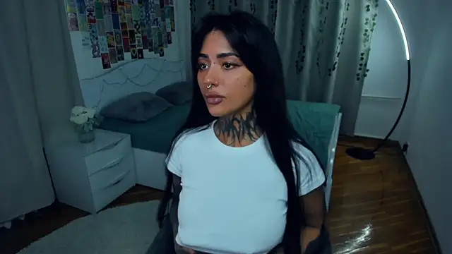 CharimgSabrina online show from October 2025 06:32:02 AM