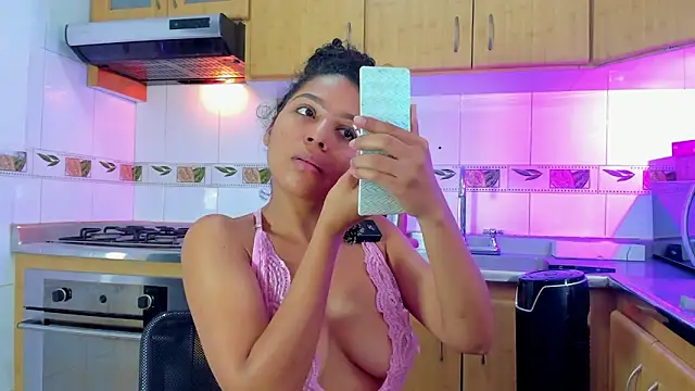 Snapshot of Sasha_rd chatting on April 2026 01:37:02 PM Sasha rd online show from April 2026 01:37:02 PM