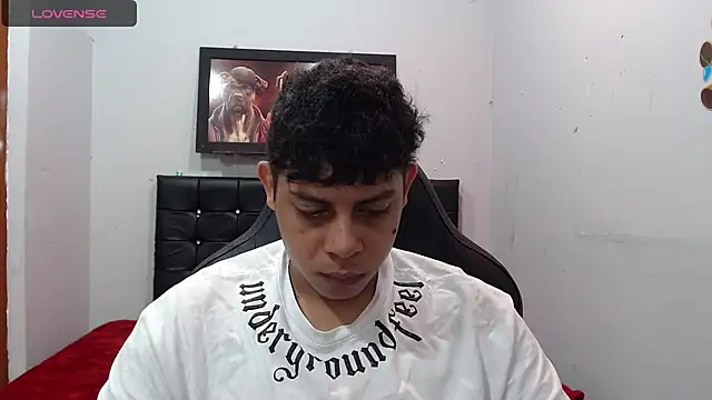 Snapshot of Alejandroo_22 chatting on March 2025 02:56:01 PM Alejandroo 22 online show from March 2025 02:56:01 PM