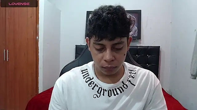 Snapshot of Alejandroo_22 chatting on March 2025 06:31:01 PM Alejandroo 22 online show from March 2025 06:31:01 PM