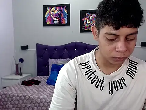 Snapshot of Alejandroo_22 chatting on September 2025 01:57:02 PM Alejandroo 22 online show from September 2025 01:57:02 PM